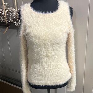 Hollister Fluffy White Sleeveless Top